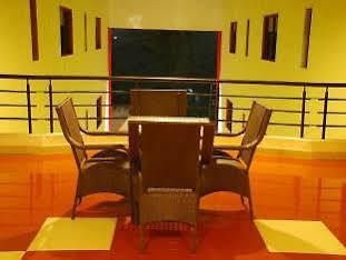 Hotel Indralok Джунагад Екстериор снимка