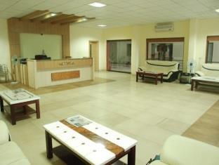 Hotel Indralok Джунагад Екстериор снимка
